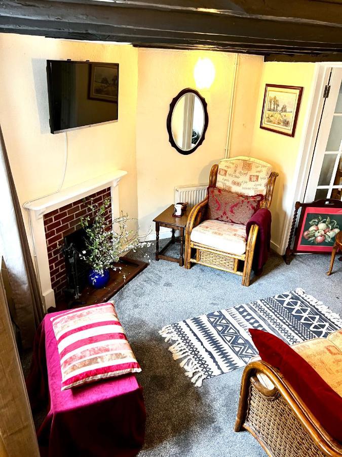 4 St Richard'S Cottages Fittleworth Buitenkant foto