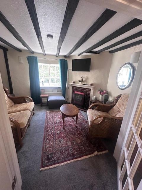 4 St Richard'S Cottages Fittleworth Buitenkant foto
